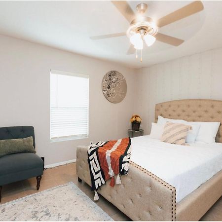 Enticing 1Br Apartment In The Heart Of The Heights Houston Eksteriør bilde