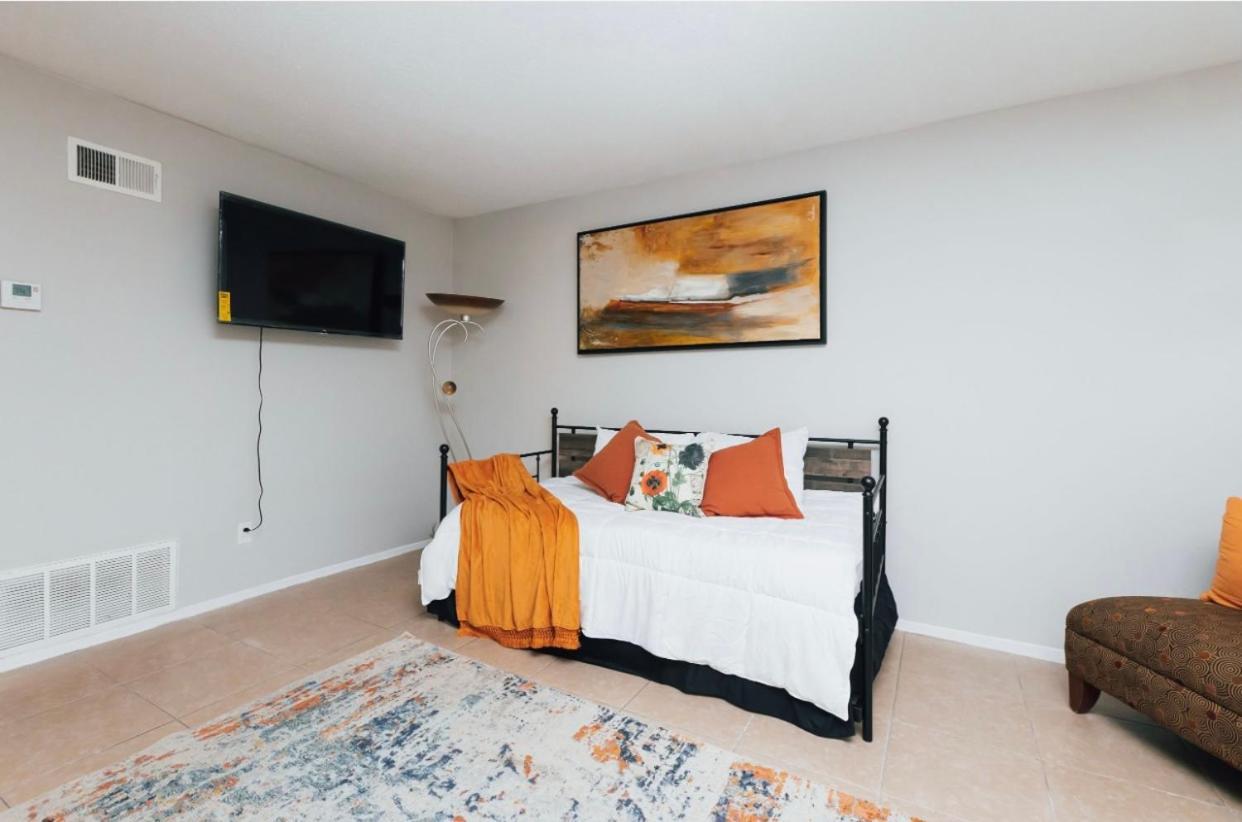 Enticing 1Br Apartment In The Heart Of The Heights Houston Eksteriør bilde