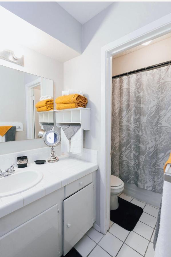 Enticing 1Br Apartment In The Heart Of The Heights Houston Eksteriør bilde