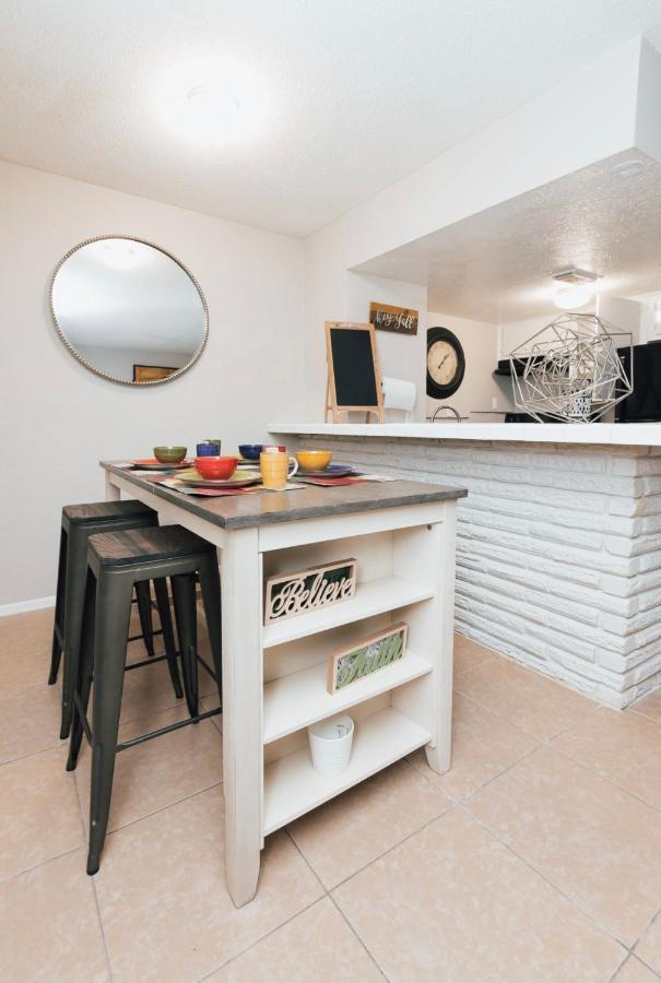Enticing 1Br Apartment In The Heart Of The Heights Houston Eksteriør bilde